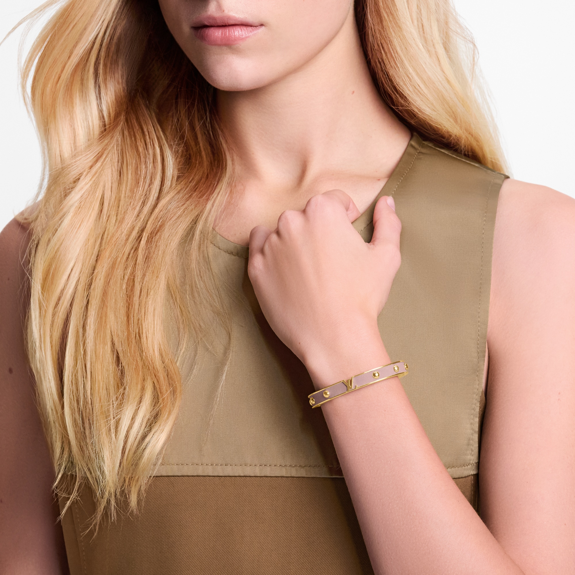 LV Initiales Bracelet S00 - Women - Fashion Jewelry | LOUIS VUITTON ®